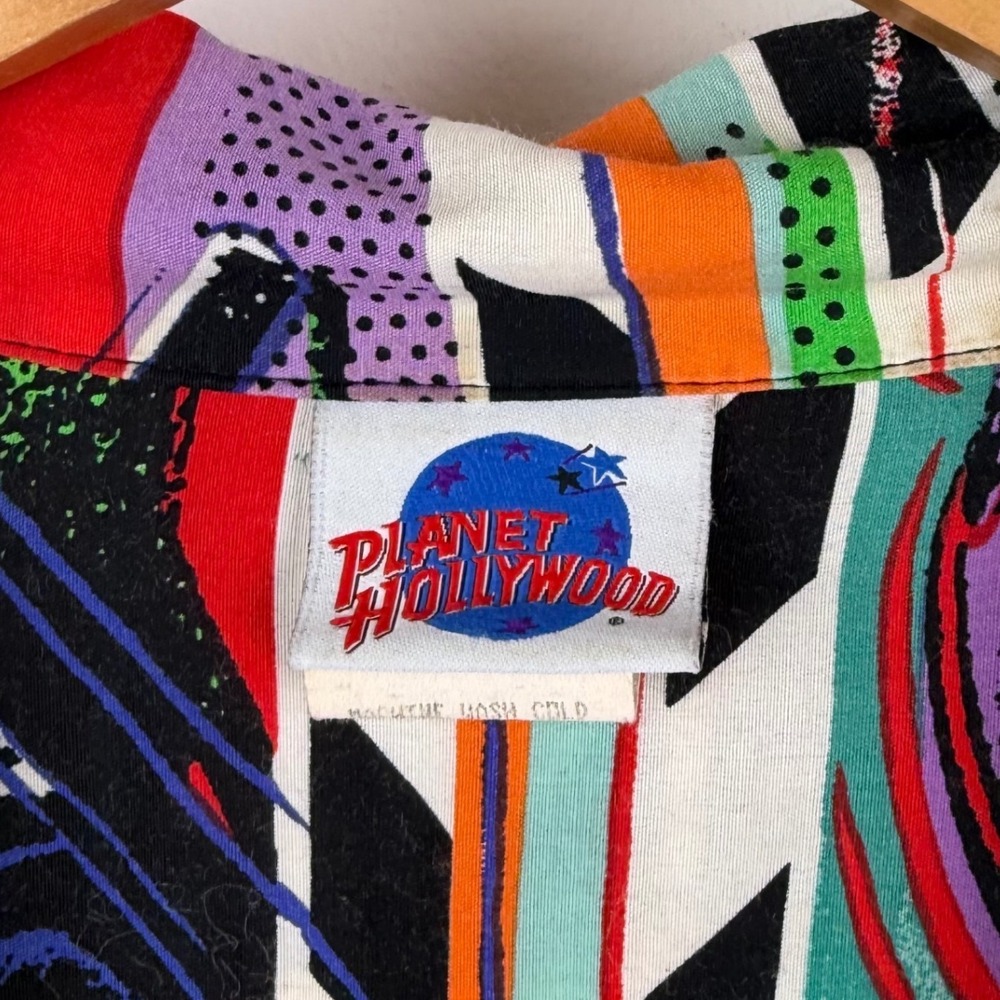 Vintage 1991 Planet Hollywood Pop Art Movie Print Rayon Shirt XL USA Made - Picture 3 of 9